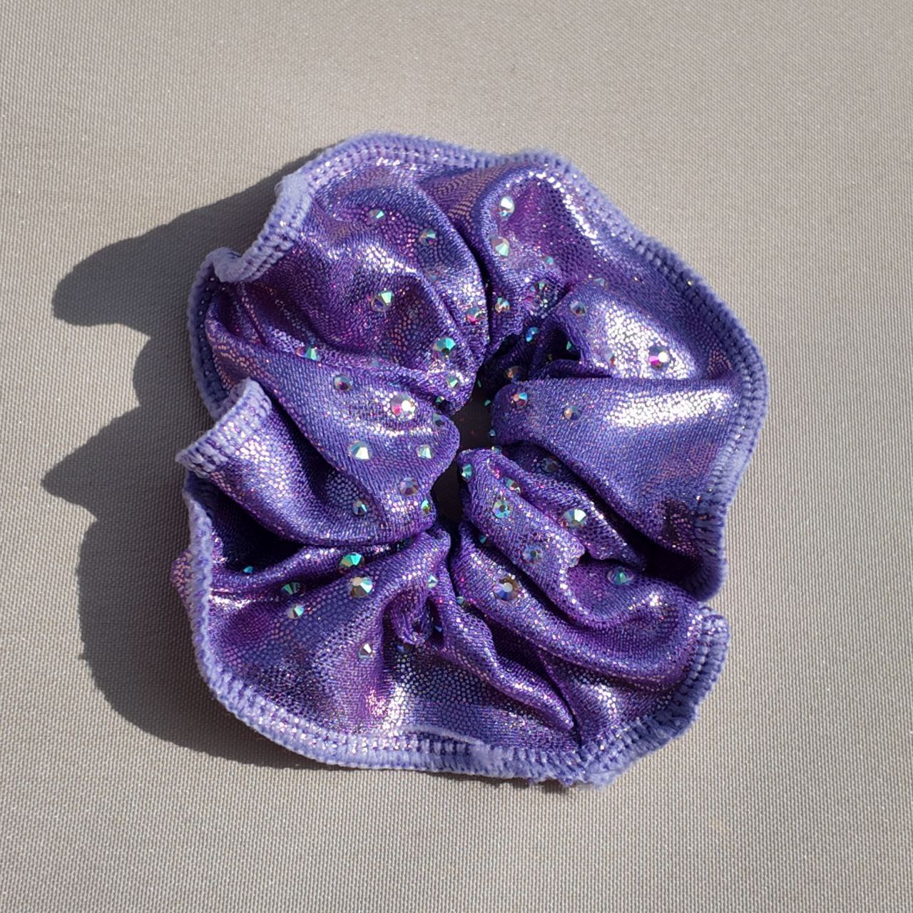 Chouchous métallisés avec strass assortis aux justaucorps – Accessoires de gymnastique éclatants