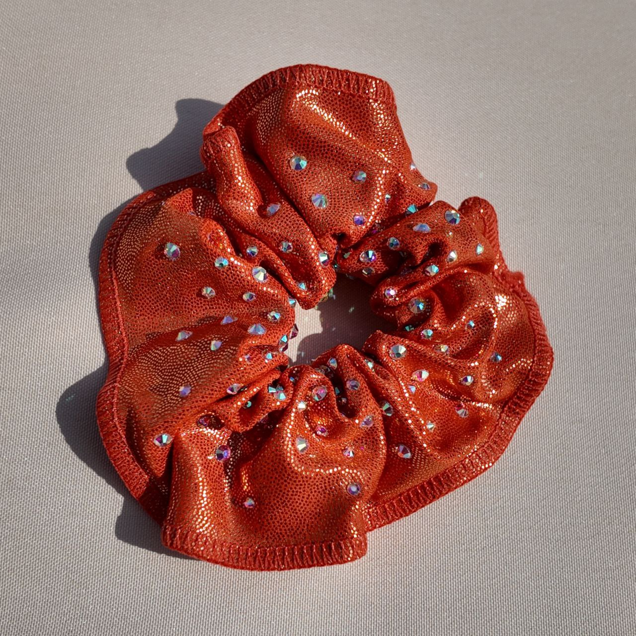 Chouchous métallisés avec strass assortis aux justaucorps – Accessoires de gymnastique éclatants