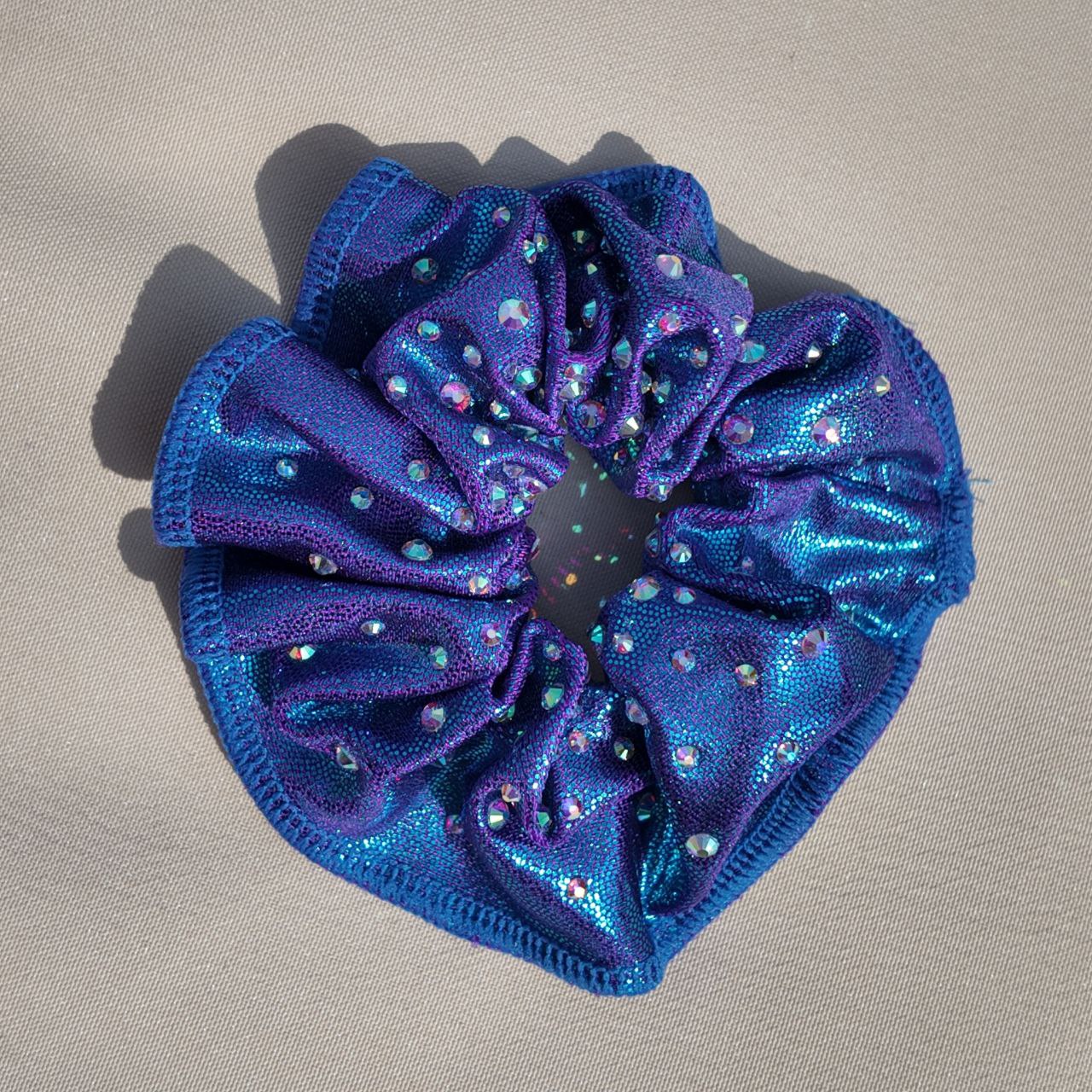 Chouchous métallisés avec strass assortis aux justaucorps – Accessoires de gymnastique éclatants