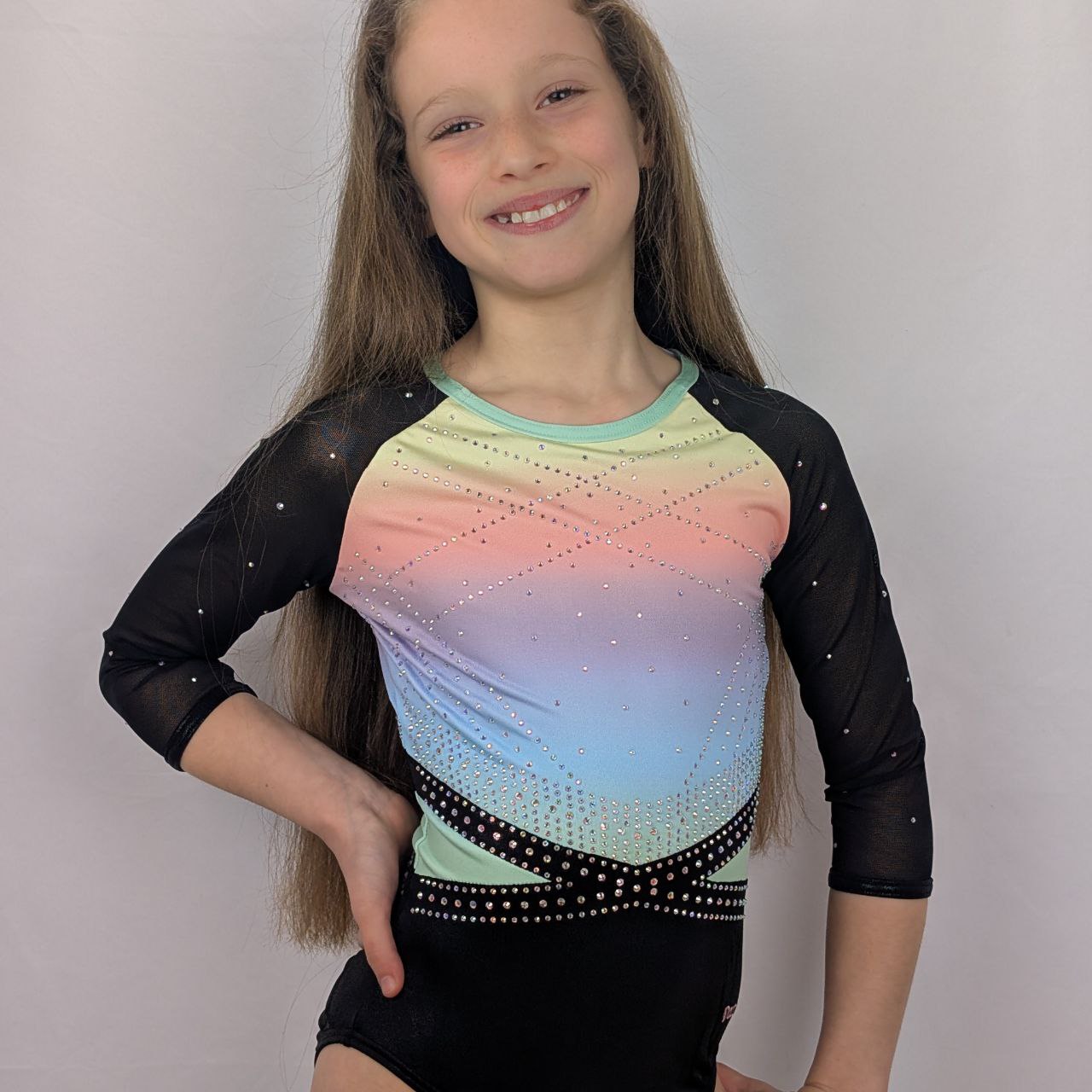 justaucorps de gym noir manches longues dos croisé compétition strass dazzle