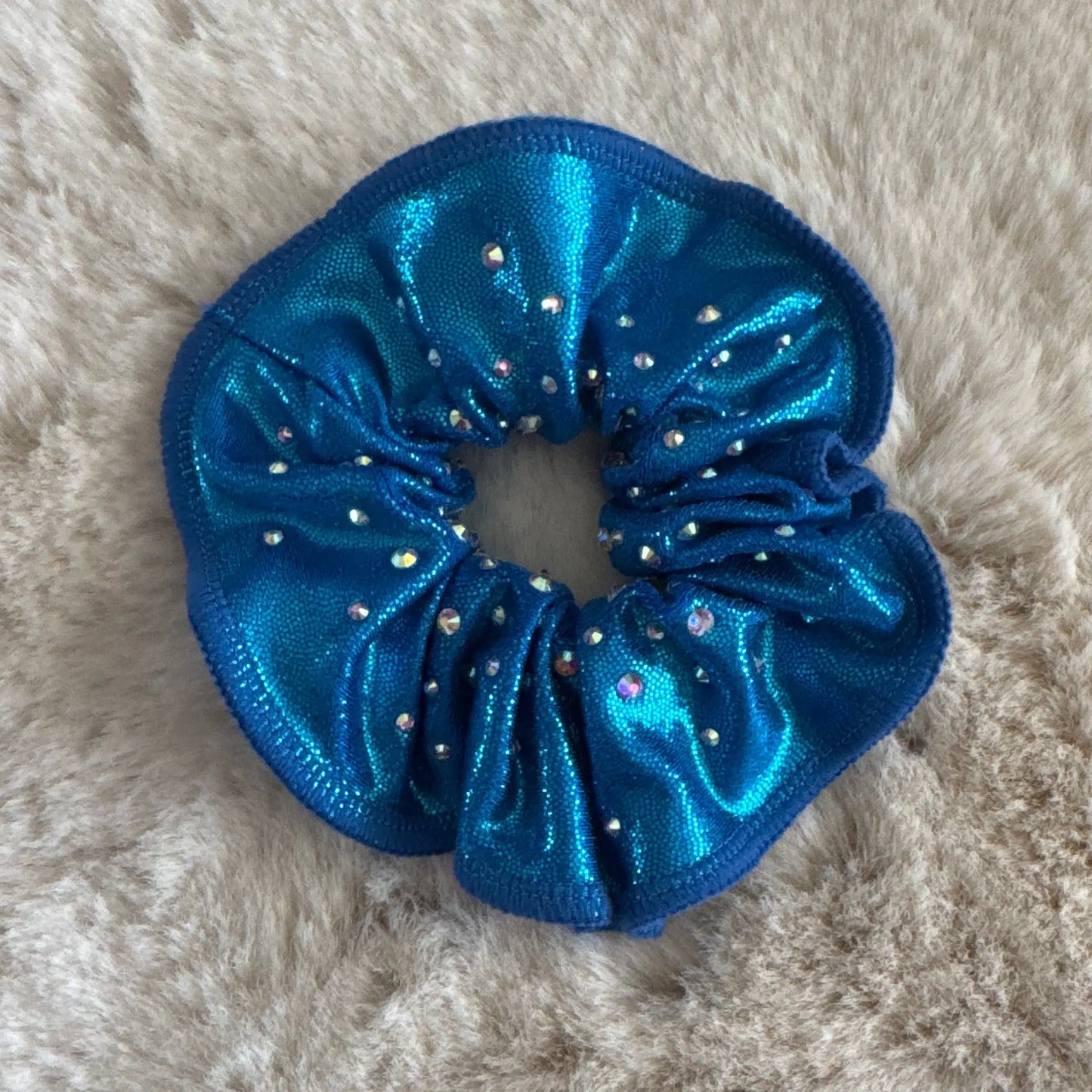 Chouchou bleu métallique à strass DAZZLE