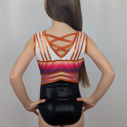 justaucorps de gym dos ouvert  blanc orange manches courtes dazzle strass dos croisé